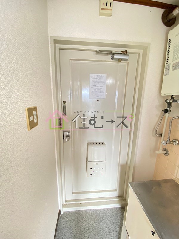 ランドレディー深江橋 玄関