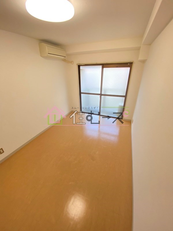 リバーサイド東梅田 ベッドルーム