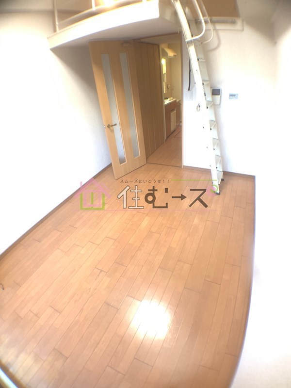 エステムコート梅田茶屋町デュアルスペース リビング