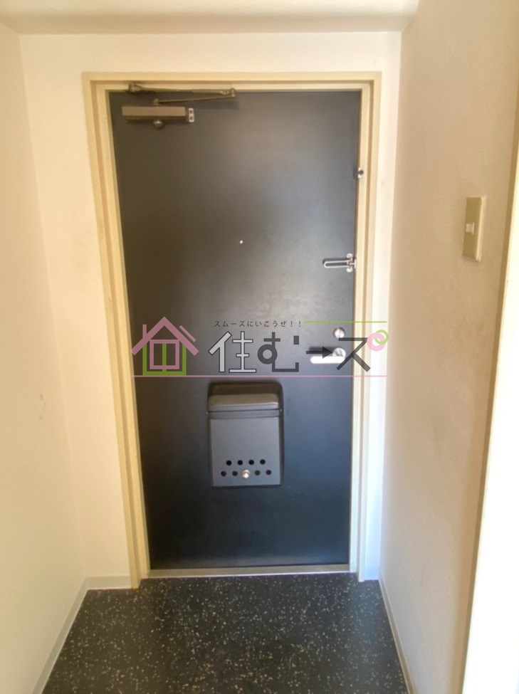 メゾン・ド・シュルヴィー 玄関