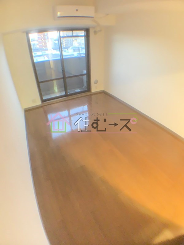 リーガル新大阪Ⅱ ベッドルーム