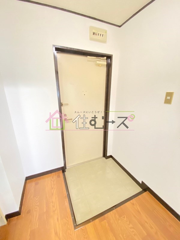 リアライズ湯里 玄関