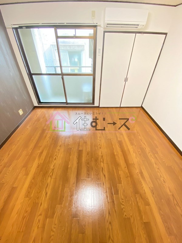 リアライズ湯里 ベッドルーム