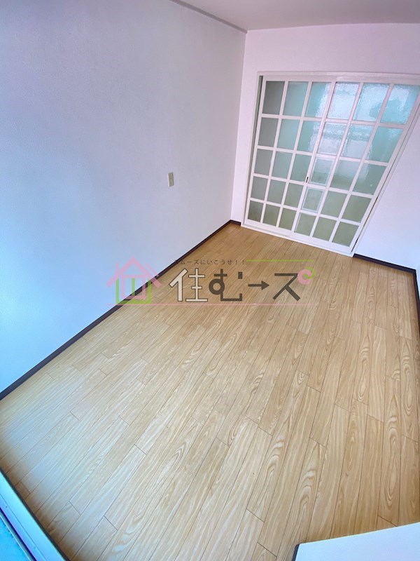 EPO湊町レジデンス リビング