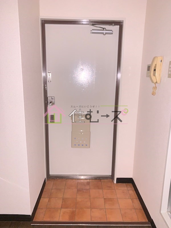 ビジタル高津 玄関