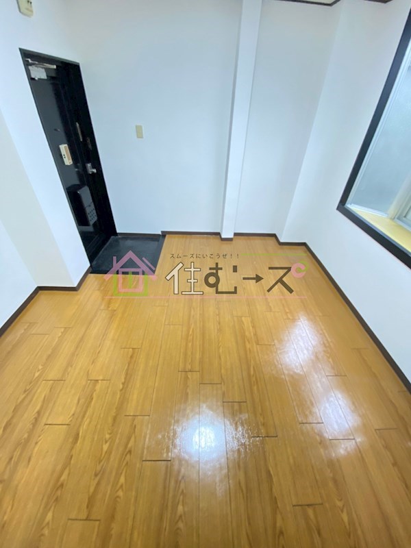 ノアーズアーク今里 リビング