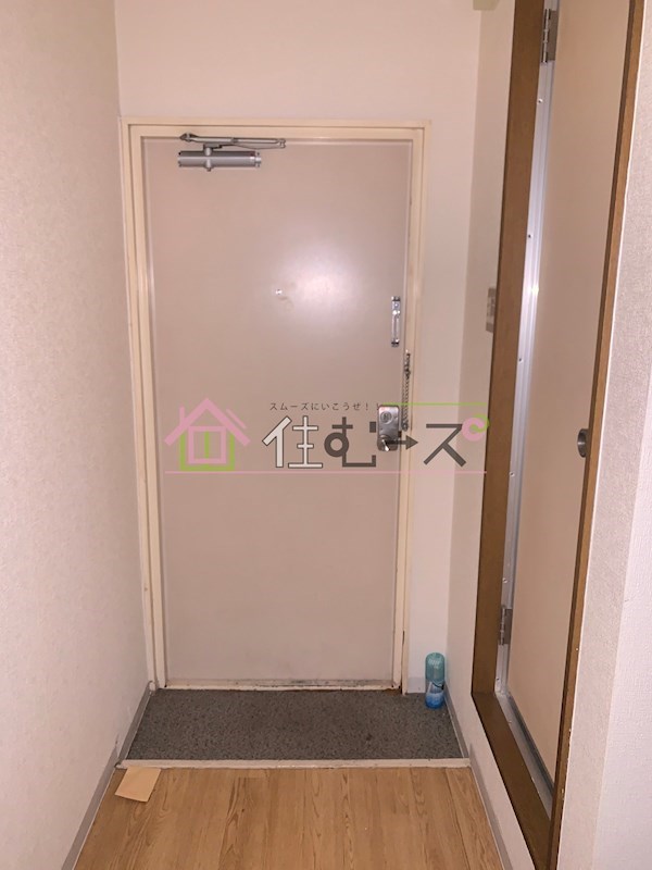 メビウス長居レジデンス 玄関