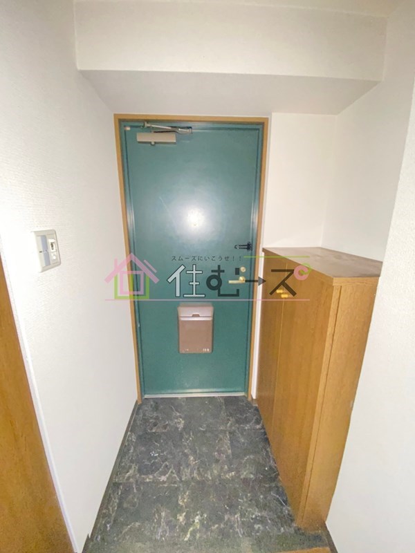 ユニーブル靭公園 玄関