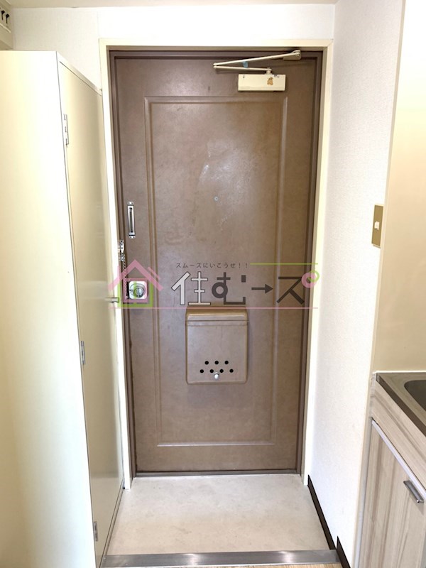 グランド寿ビル 玄関