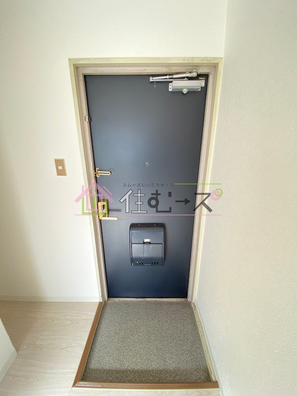 ロイヤルハイツ深江南 玄関