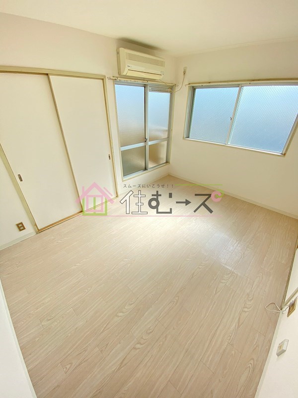 ロイヤルハイツ深江南 ベッドルーム