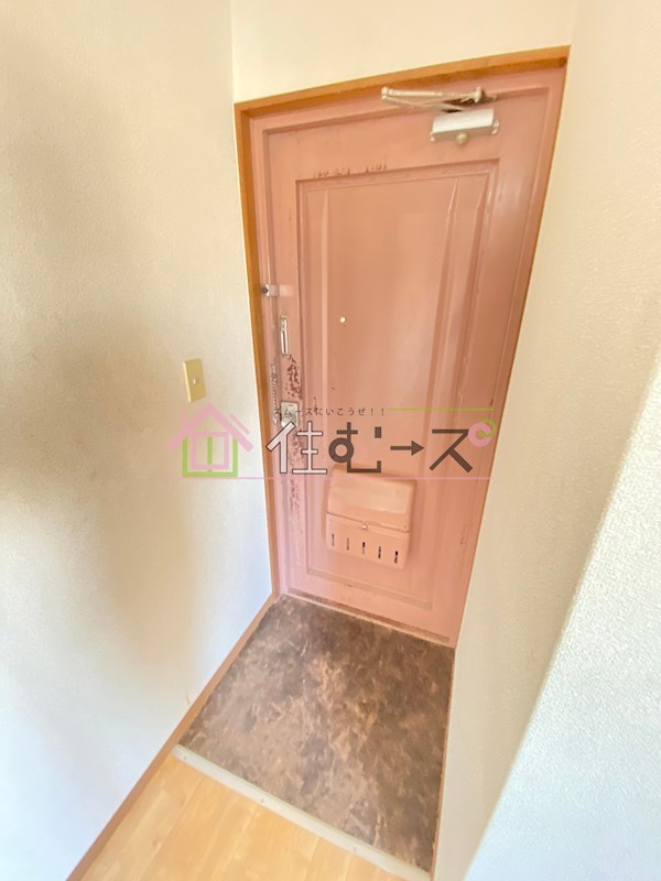 ファースト田島 玄関