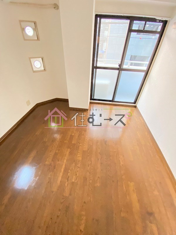 ウエルネス上本町 ベッドルーム