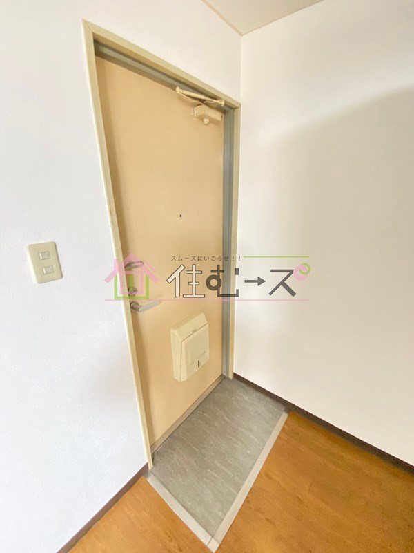 レジデンス堀江 玄関