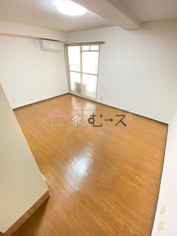 レジデンス堀江 ベッドルーム