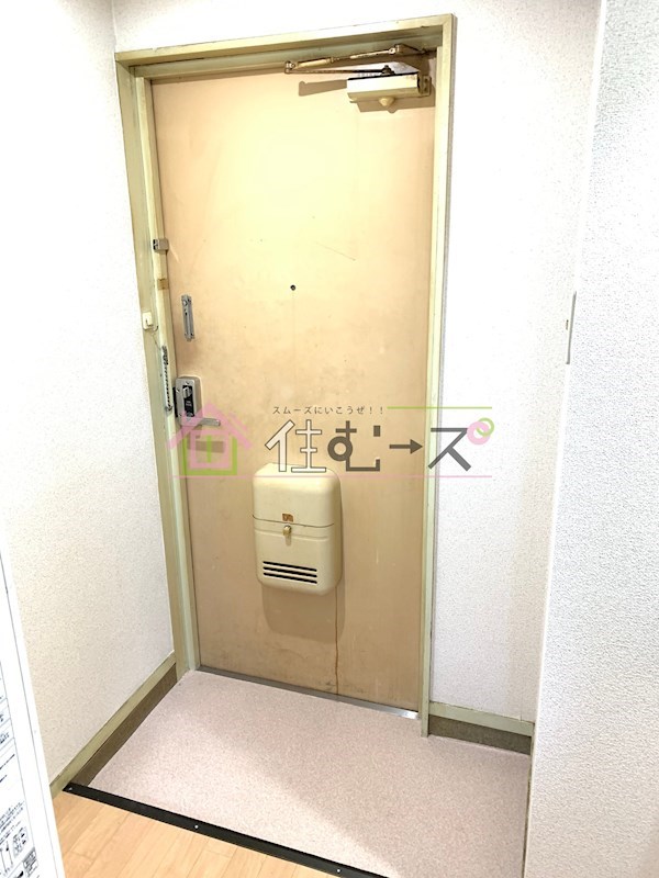 ホワイティ大今里 玄関