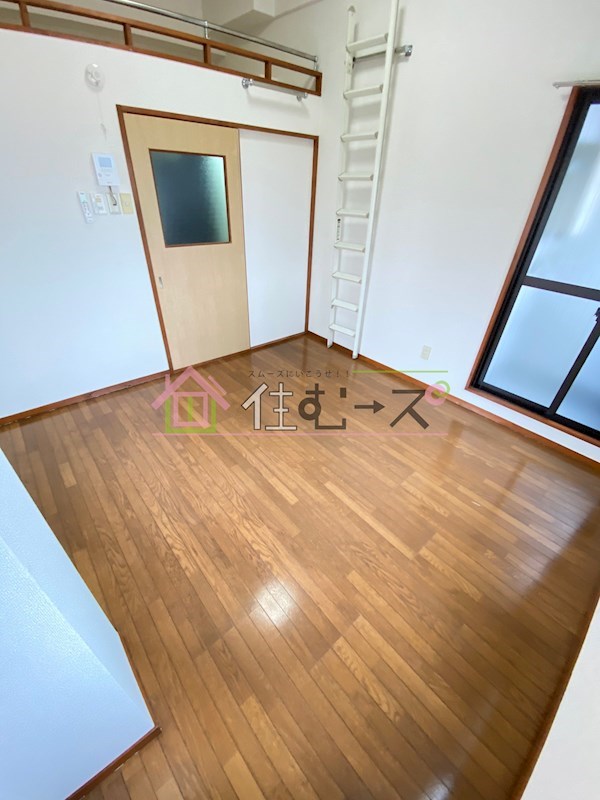 ボンジュールビル リビング