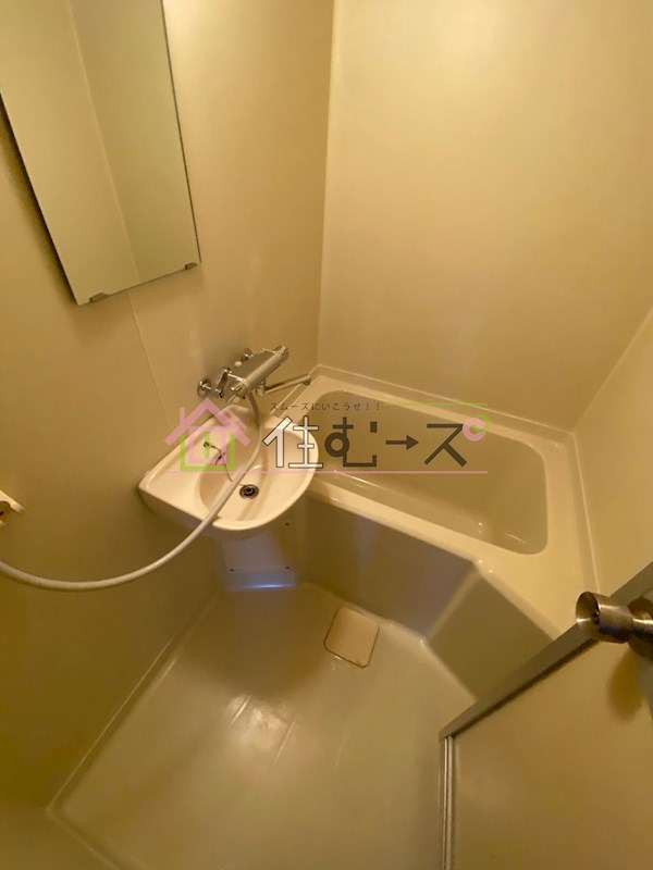 ボンジュールビル 風呂画像