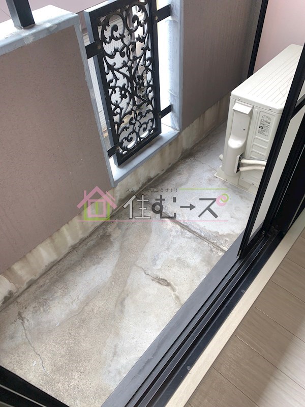 グラヴィール鶴和 ベランダ