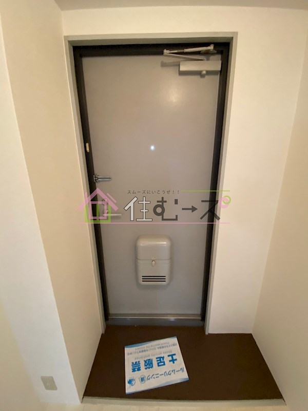 フォレストスクエア西長堀 玄関