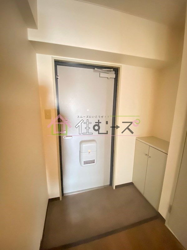 レトワール小路 玄関