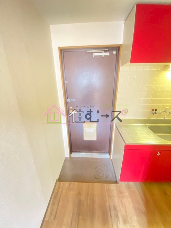 ドエル南森町 玄関