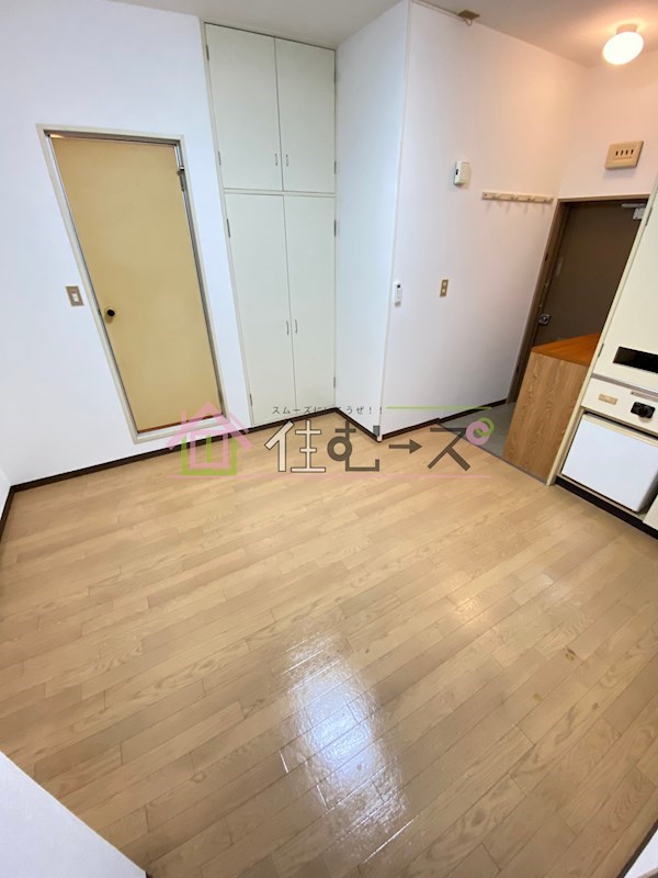 ユニーブル新大阪 リビング