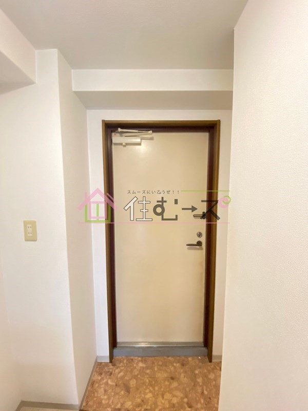 ドエル天満橋 玄関