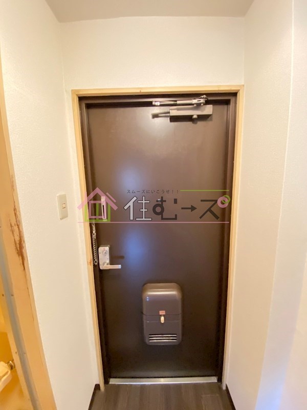 YTマンション 玄関