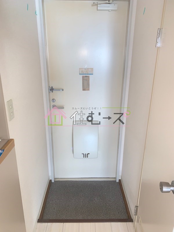 カネマスロイヤルコート 玄関