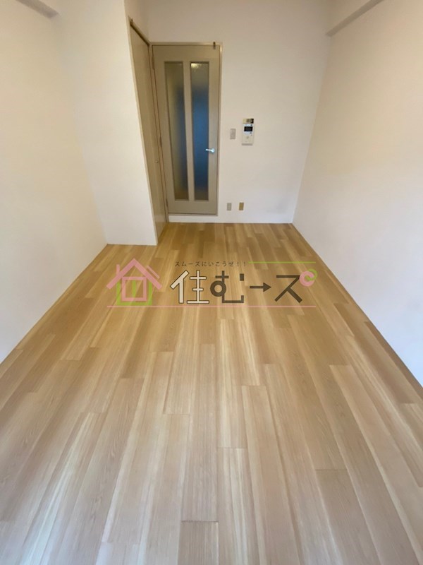 デ・リード弁天町港通 リビング