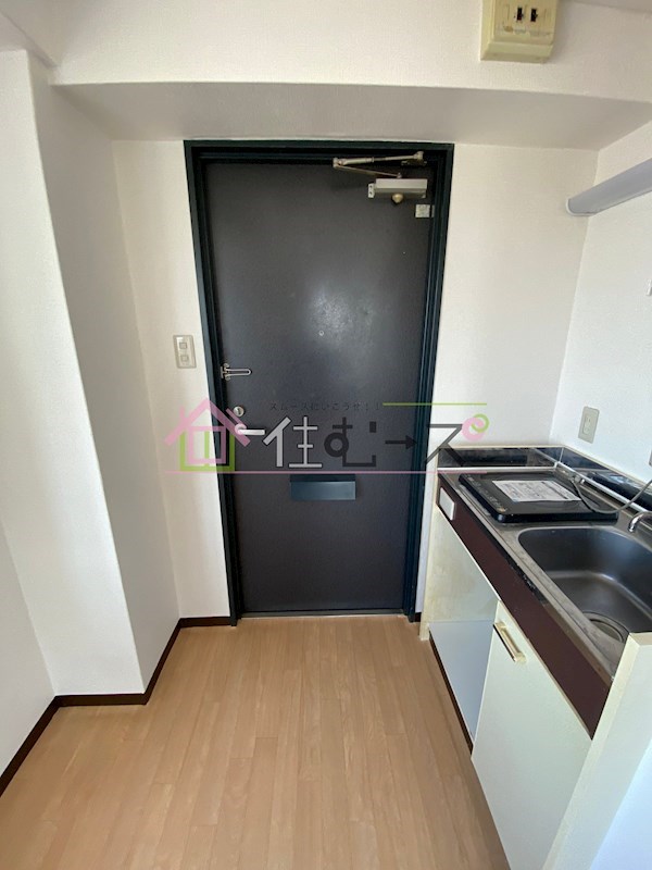 昭和グランドハイツ西九条 玄関