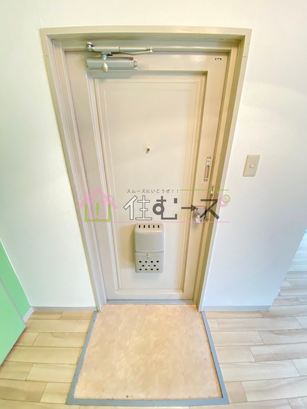 ウィステリア北島2号館 玄関