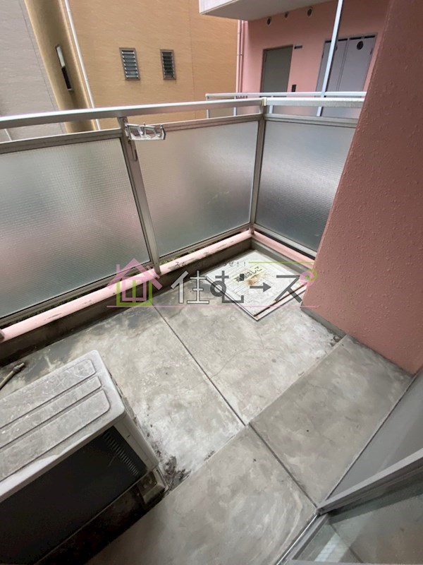 デ・リード弁天町港通 ベランダ