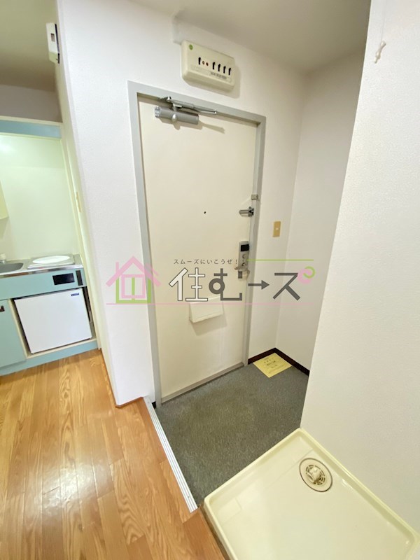 アメニティー新高二番館 玄関