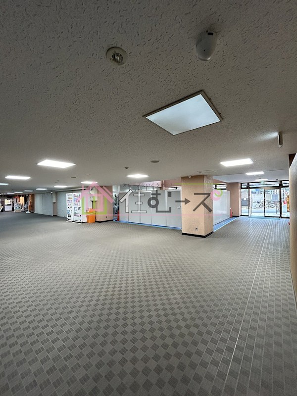 新大阪コーポビアネーズ ロビー
