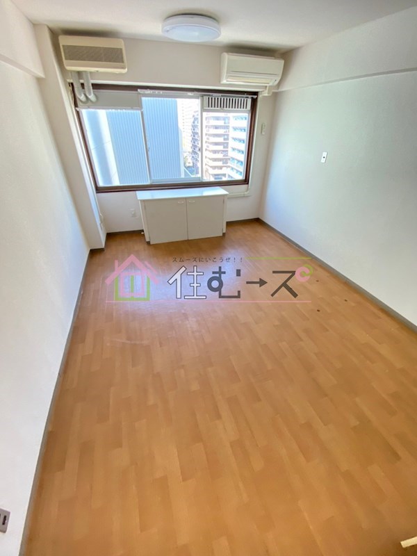 新大阪コーポビアネーズ ベッドルーム