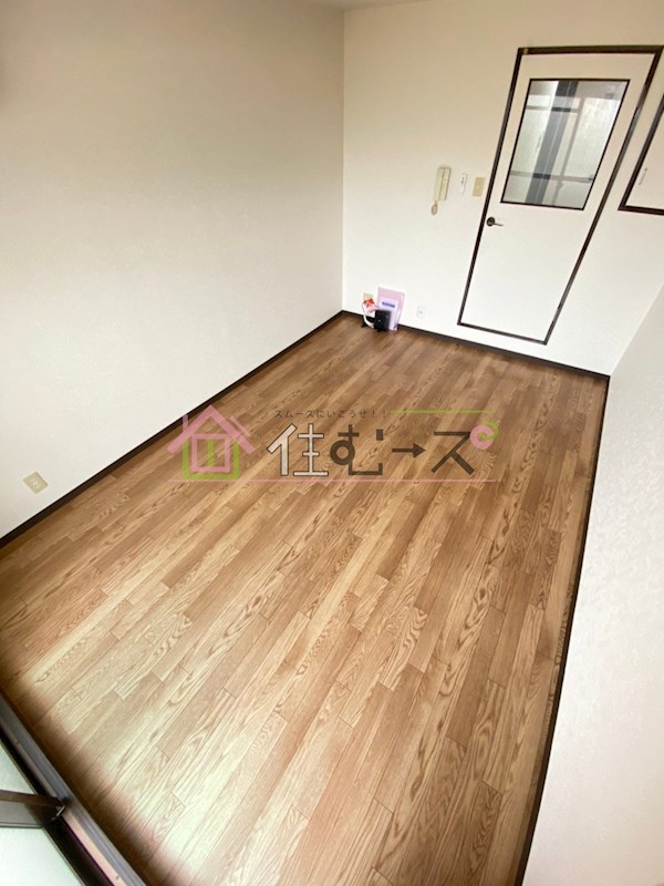 ジュネス住之江 リビング