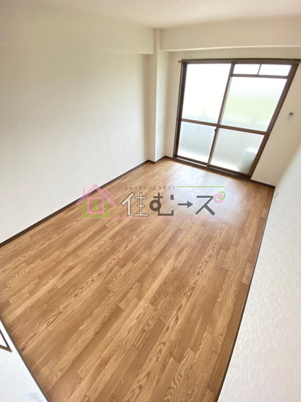 ジュネス住之江 ベッドルーム