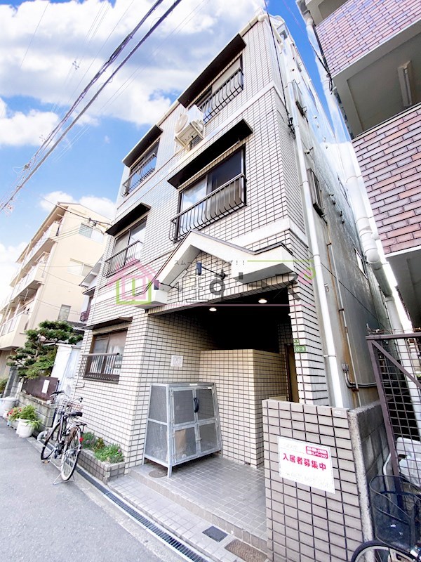 アヴァンツァーレ上新庄 外観