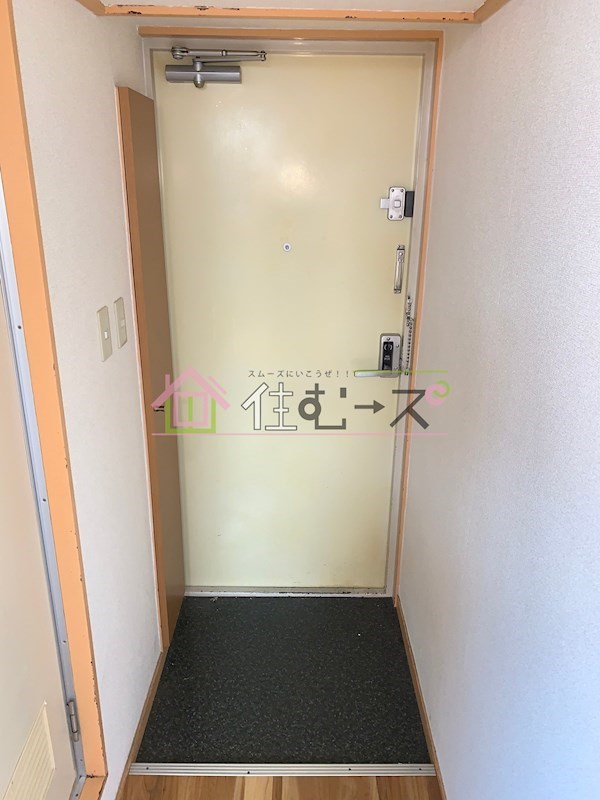 グローリー島之内 玄関