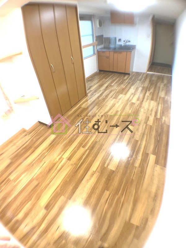 グローリー島之内 リビング