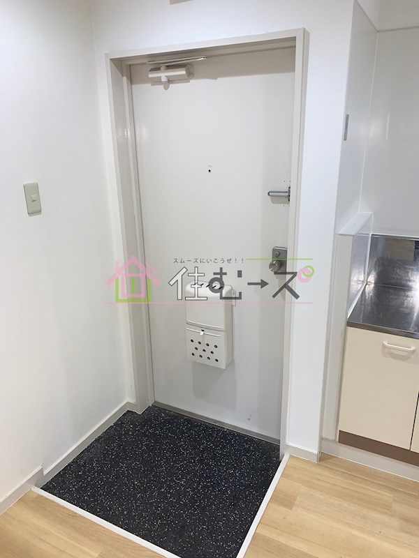 シャトー興栄 玄関