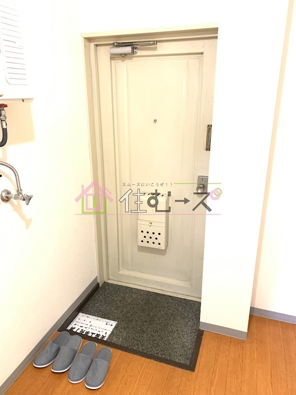 カルム大宮 玄関