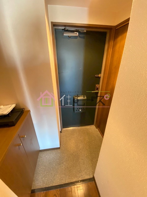 アーバンパレス九条 玄関