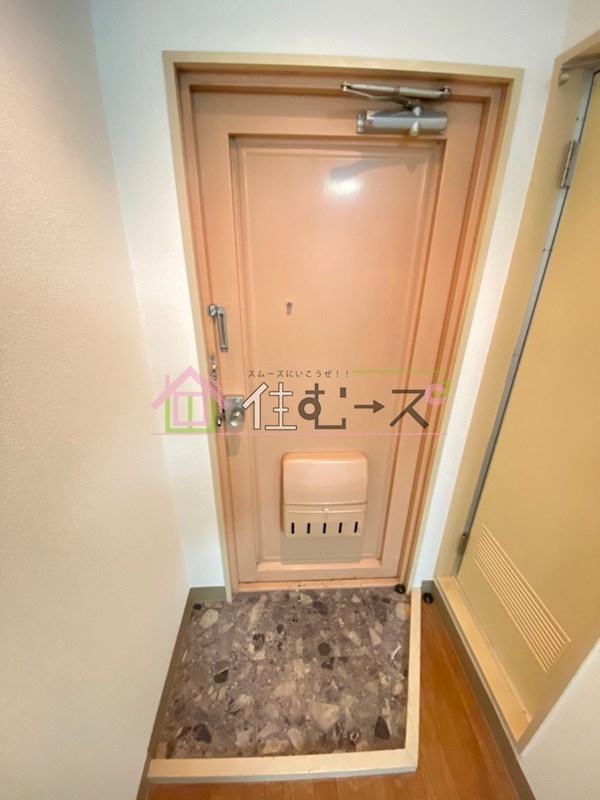 ひかりハイツ 玄関