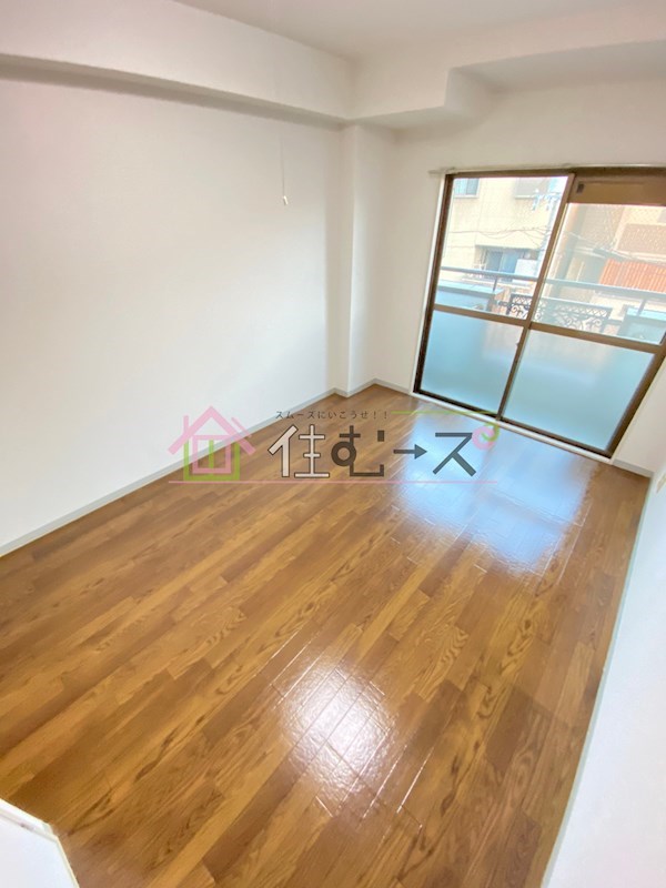 ロイヤル巽 ベッドルーム