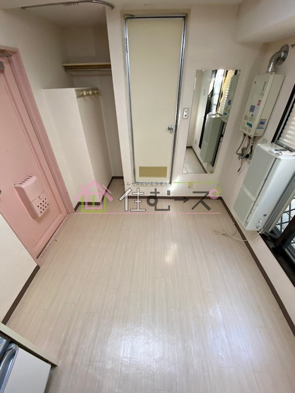 菅栄町レディースマンション リビング