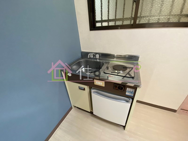 菅栄町レディースマンション キッチン