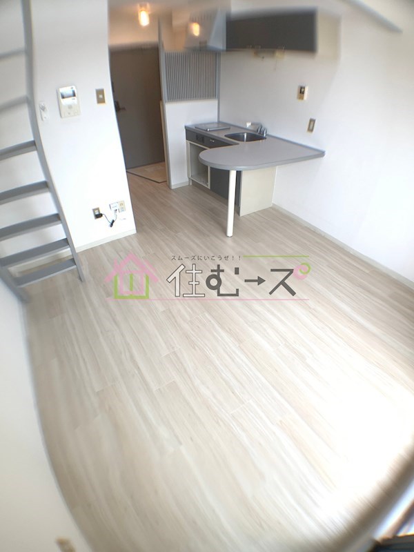 ドムール帝塚山南 リビング